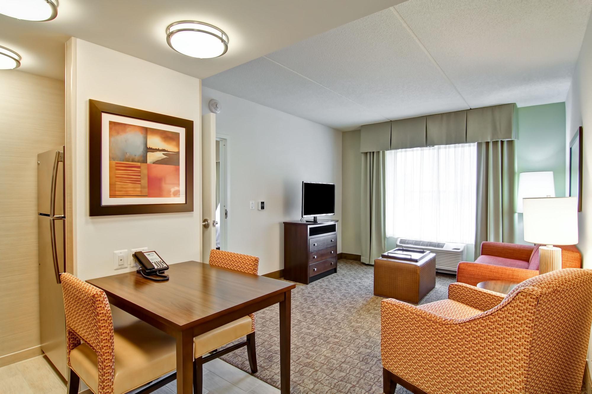 Homewood Suites By Hilton Woodbridge Exterior foto
