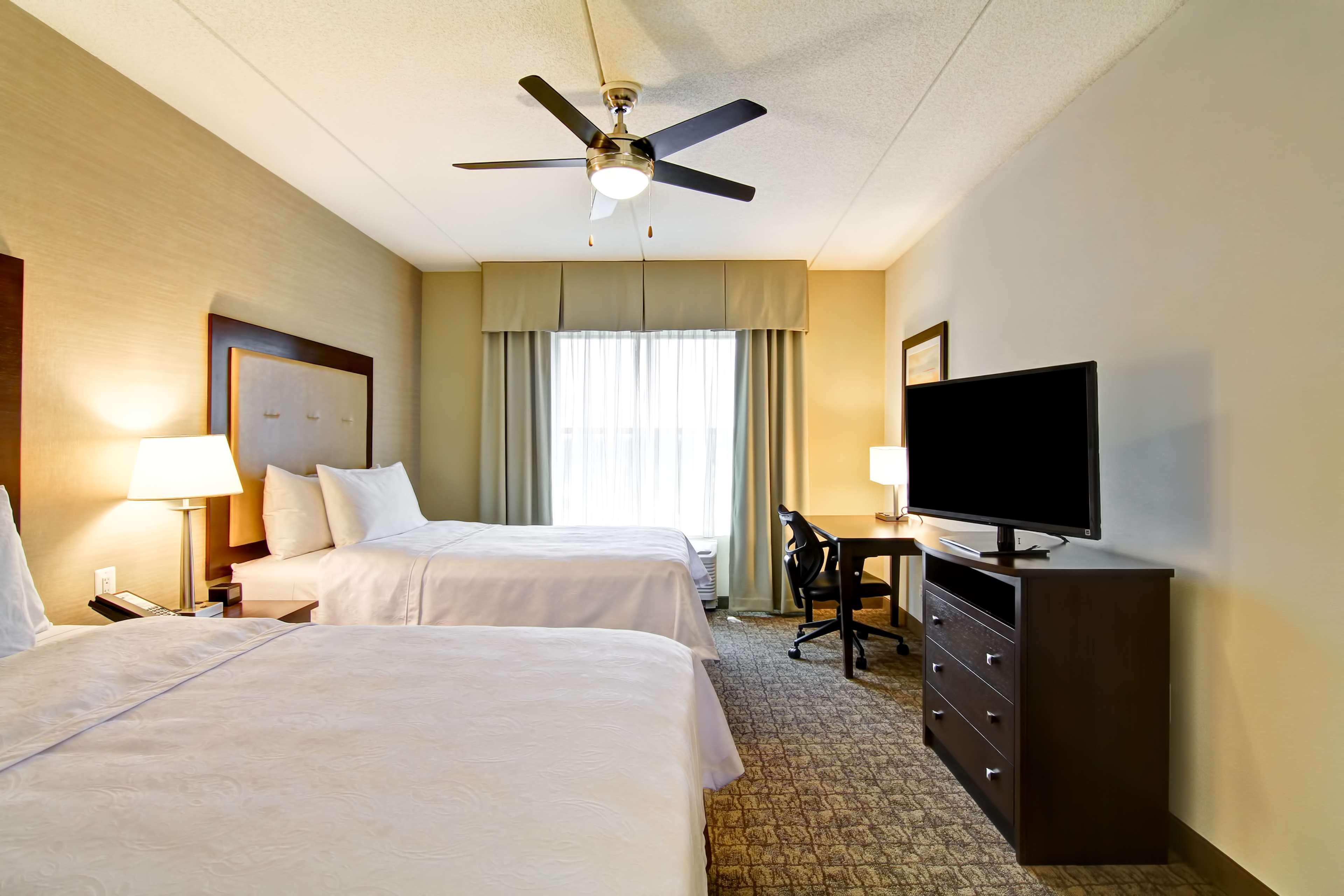 Homewood Suites By Hilton Woodbridge Exterior foto